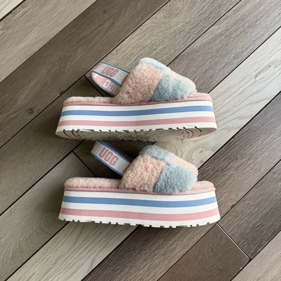 UGG Women’s Disco Checker Slide | Size: 10 | Excellent Condition - Picture 3 of 9